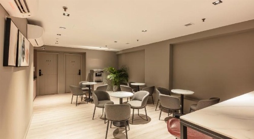 Hotel Calmo Bugis image 37